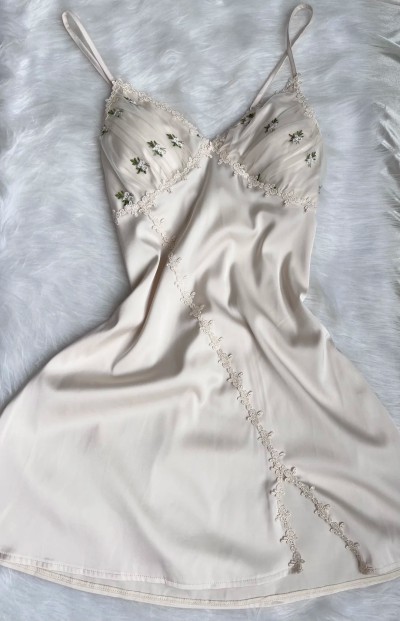 dongguan silk robe dongguan silk slip dongguan silk sleep dress dongguan silk pajamas dongguan men silk pajamas dongguan lingerie dongguan underwear dongguan sexy pajamas dongguan brassiere dongguan loungewear 