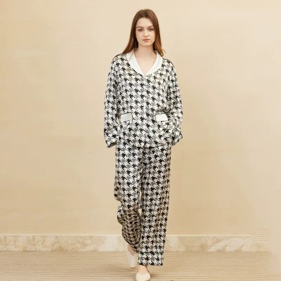 dongguan silk robe dongguan silk slip dongguan silk sleep dress dongguan silk pajamas dongguan men silk pajamas dongguan lingerie dongguan underwear dongguan sexy pajamas dongguan brassiere dongguan loungewear 