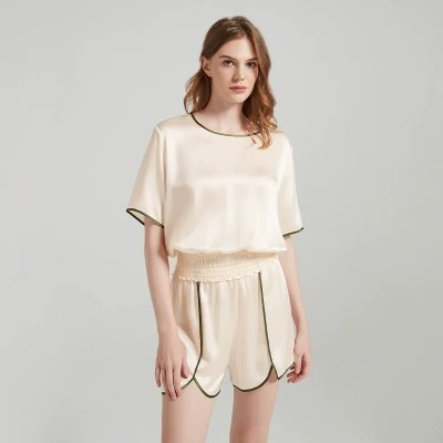 dongguan silk robe dongguan silk slip dongguan silk sleep dress dongguan silk pajamas dongguan men silk pajamas dongguan lingerie dongguan underwear dongguan sexy pajamas dongguan brassiere dongguan loungewear 