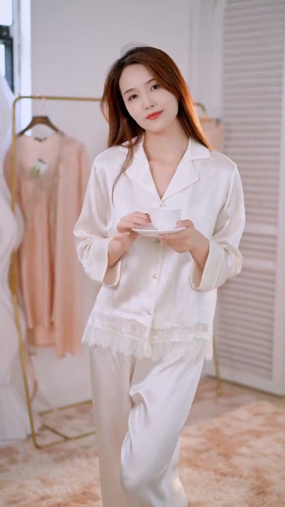 dongguan silk robe dongguan silk slip dongguan silk sleep dress dongguan silk pajamas dongguan men silk pajamas dongguan lingerie dongguan underwear dongguan sexy pajamas dongguan brassiere dongguan loungewear 