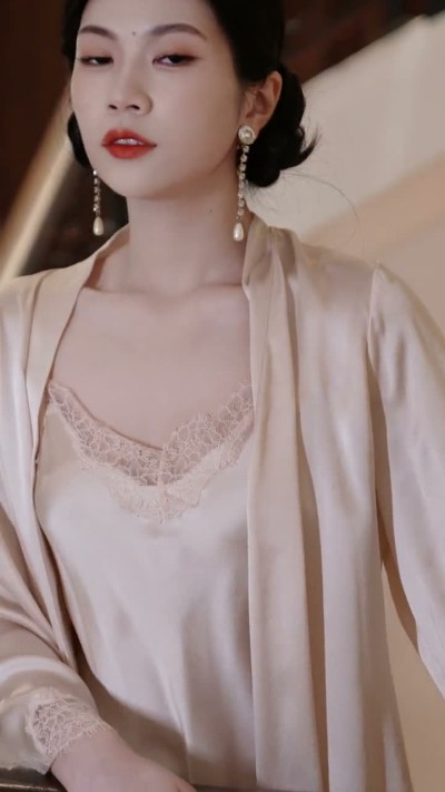 dongguan silk robe dongguan silk slip dongguan silk sleep dress dongguan silk pajamas dongguan men silk pajamas dongguan lingerie dongguan underwear dongguan sexy pajamas dongguan brassiere dongguan loungewear 